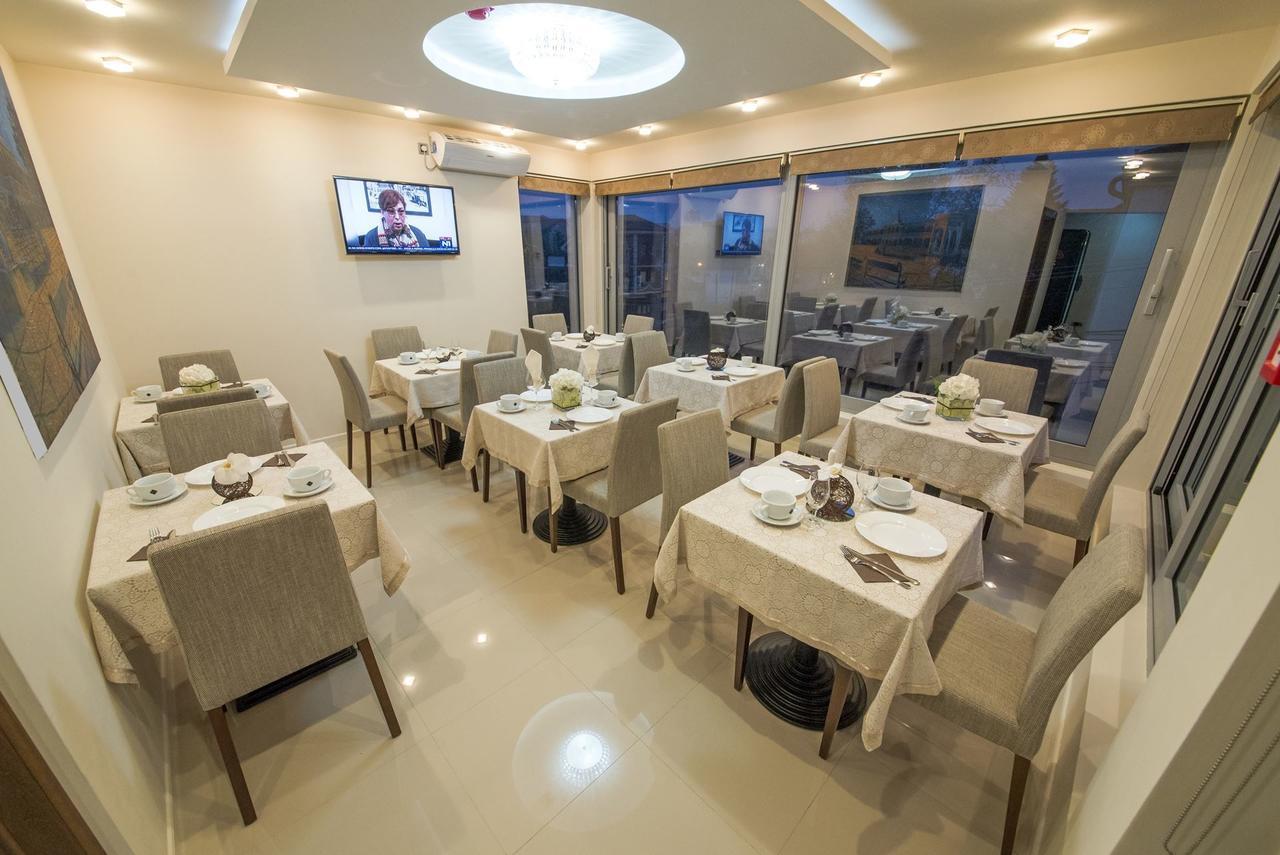Garni Hotel Central Lux Kragujevac Exterior foto